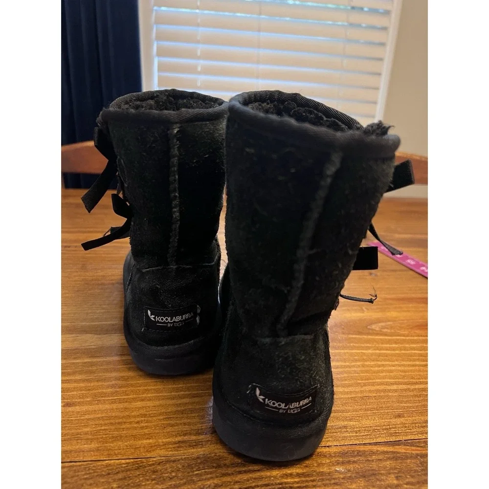 Koolaburra by Ugg Boots black Girls size 3 Fur and Bows Trim Good Preowned